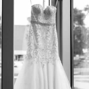 Maggie Sottero Wedding Dress